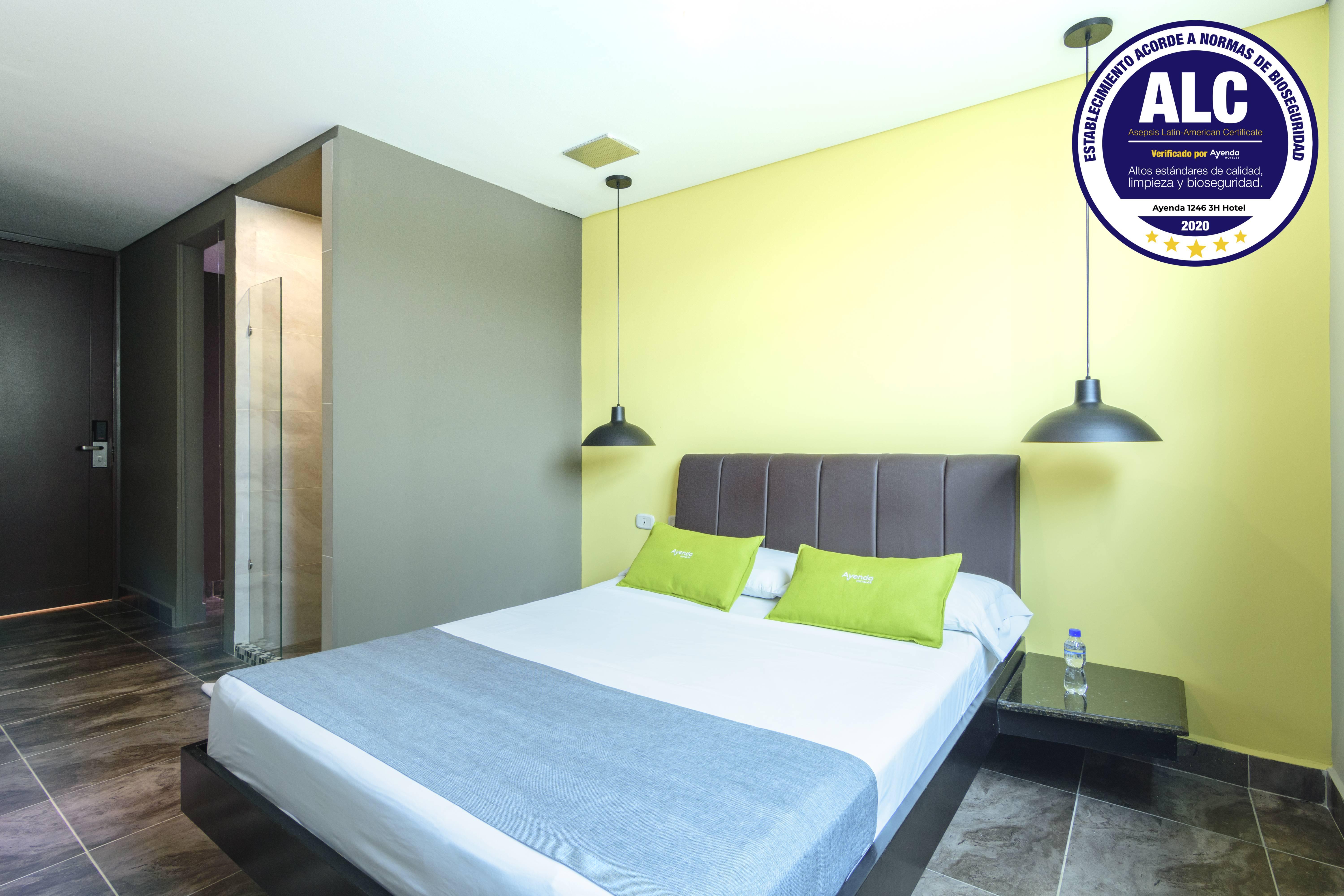 3H Hotel Centro Historico 麦德林 外观 照片